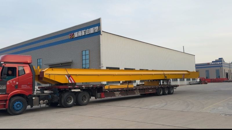 電動(dòng)葫蘆橋式起重機(jī) LH10t-27.95m 電動(dòng)單梁起重機(jī) LD5t—23.3m 制作完成，發(fā)往浙江省金華市交付客戶使用